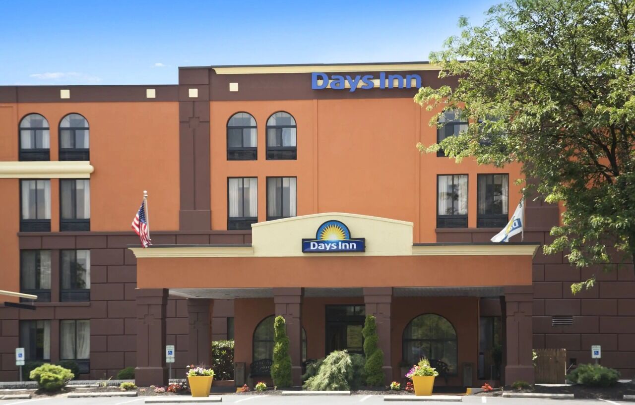 Days Inn By Wyndham Reading Wyomissing Екстериор снимка